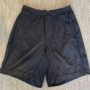 Men’s Lululemon Swim Trunks w/ Liner & Adjustable Drawstring, Black. 9” Length.
